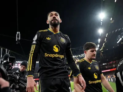 MU dưới thời Carrick: Thắng đại gia dễ, diệt đội yếu khó?