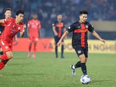 Đoàn Văn Hậu tái xuất ngoạn mục, báo tin vui về chấn thương sau pha va chạm gây lo ngại