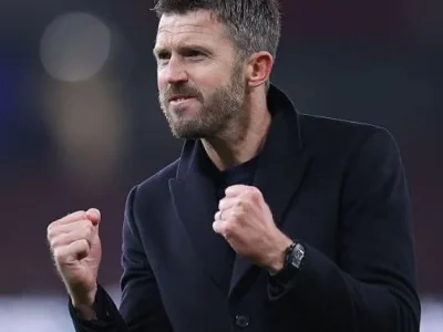 Carrick Gây Sốt: MU Thắng Liên Tiếp, CĐV Gào Thét Đòi Ký Hợp Đồng Chính Thức Ngay!