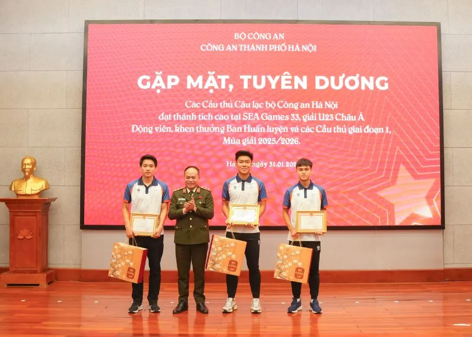 Lễ tuyên dương cầu thủ CAHN