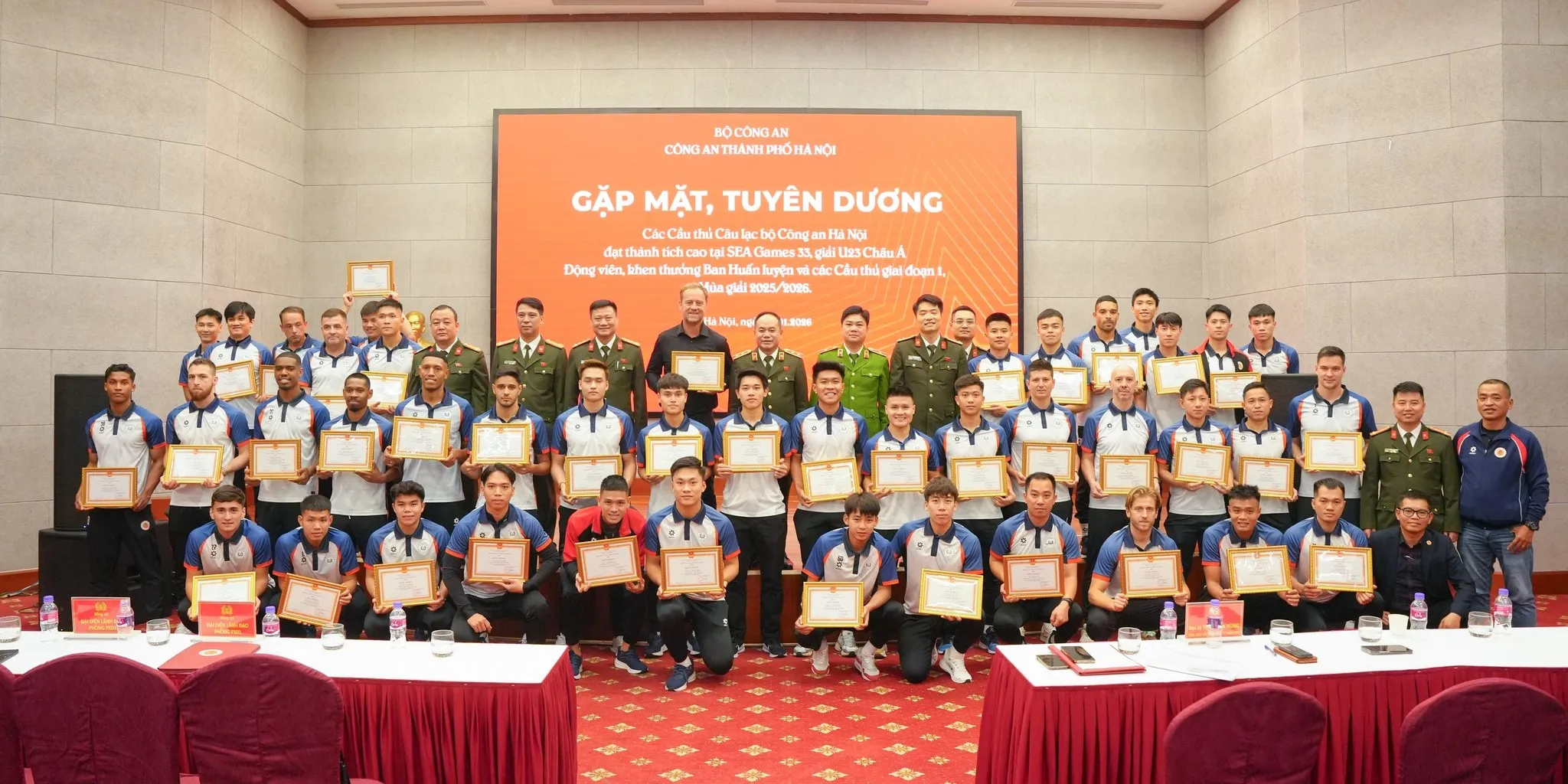 Trung tướng Nguyễn Thanh Tùng phát biểu