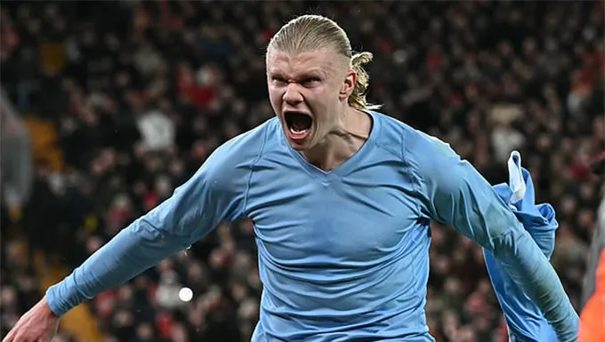 Haaland có 1 bàn thắng và 1 kiến tạo giúp Man City ngược dòng