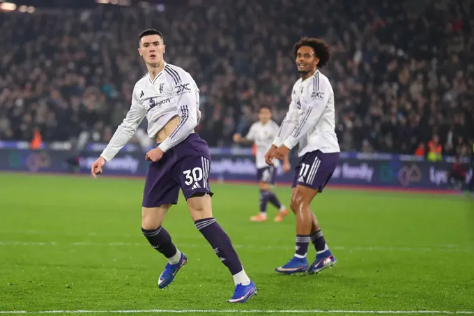 MU nhìn chung vẫn đang gặp khó khi phải chơi theo kiểu áp đặt thế trận