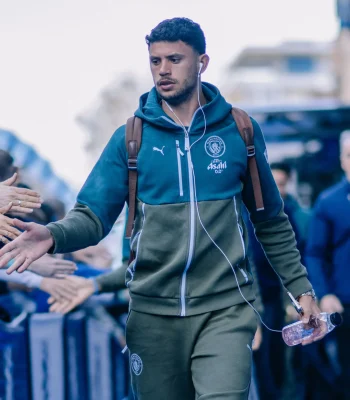 Cucurella 'đau tim' vì bàn thắng bị từ chối, Chelsea cầm hòa Man City trong trận cầu nghẹt thở 1